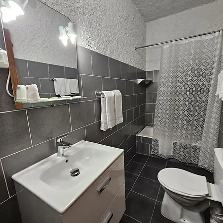 Le Marina Porto (Corsica)