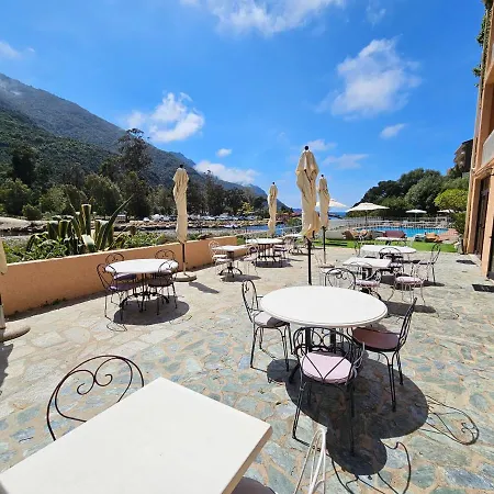 Le Marina Otel Porto (Corsica)