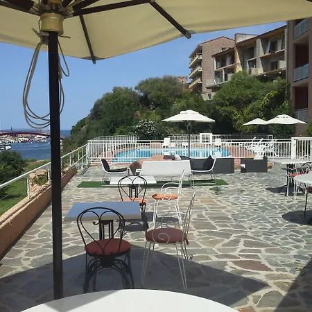 Le Marina Porto (Corsica)
