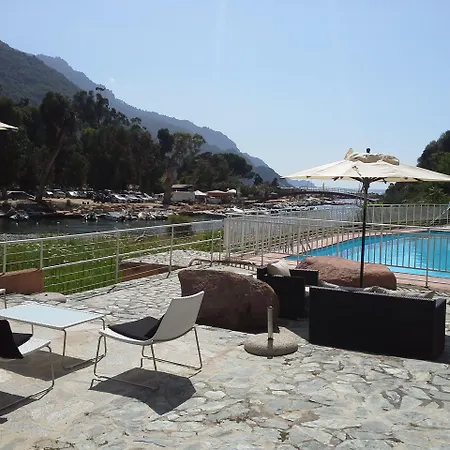 Le Marina Porto (Corsica)