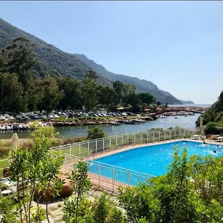 Le Marina 3*