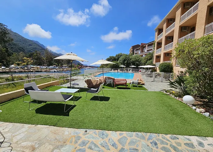 Le Marina 3* Porto (Corsica)