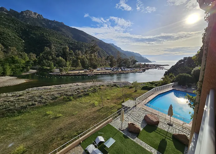 Le Marina Porto (Corsica)